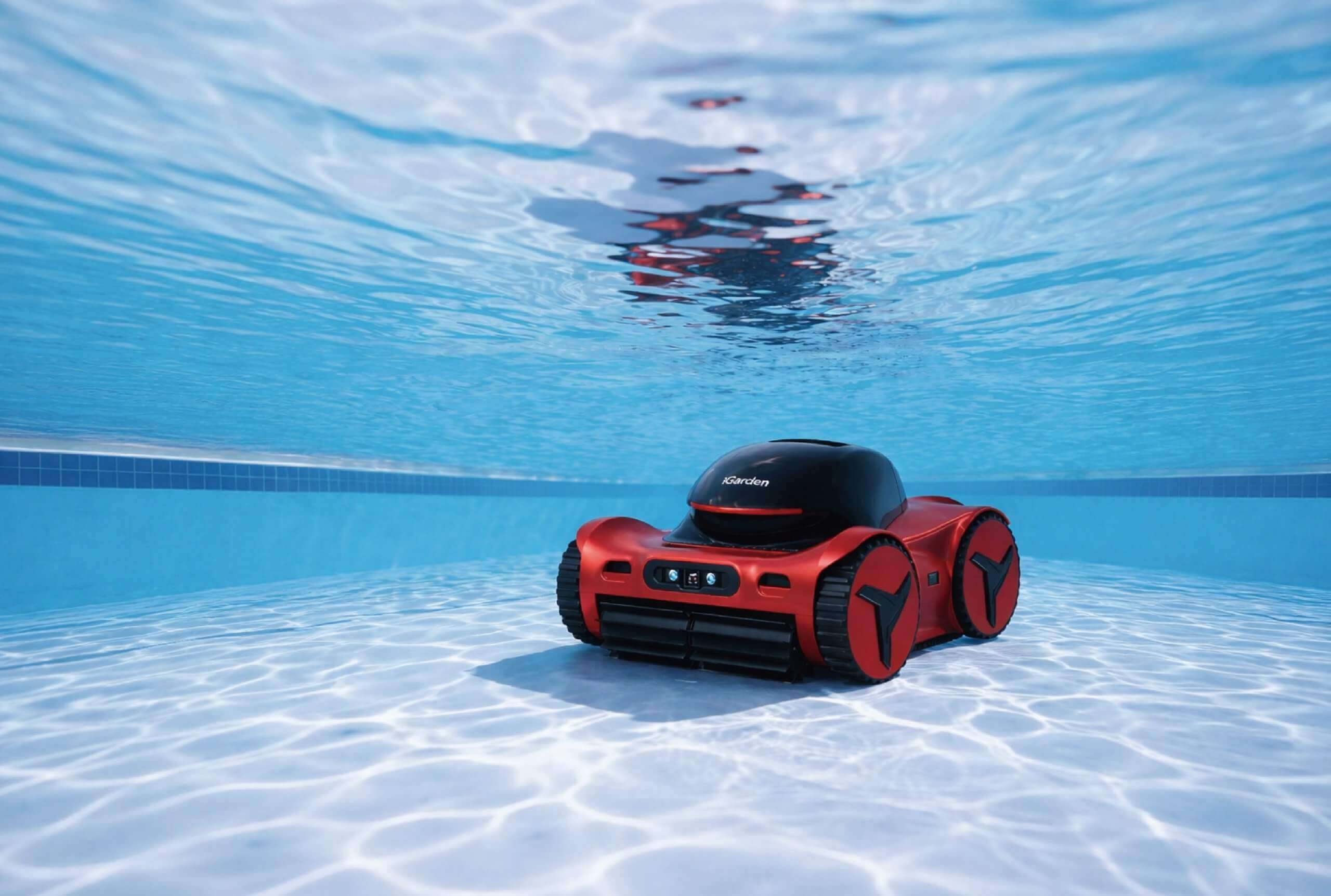iGarden M1-AI Pro Poolroboter unter Wasser